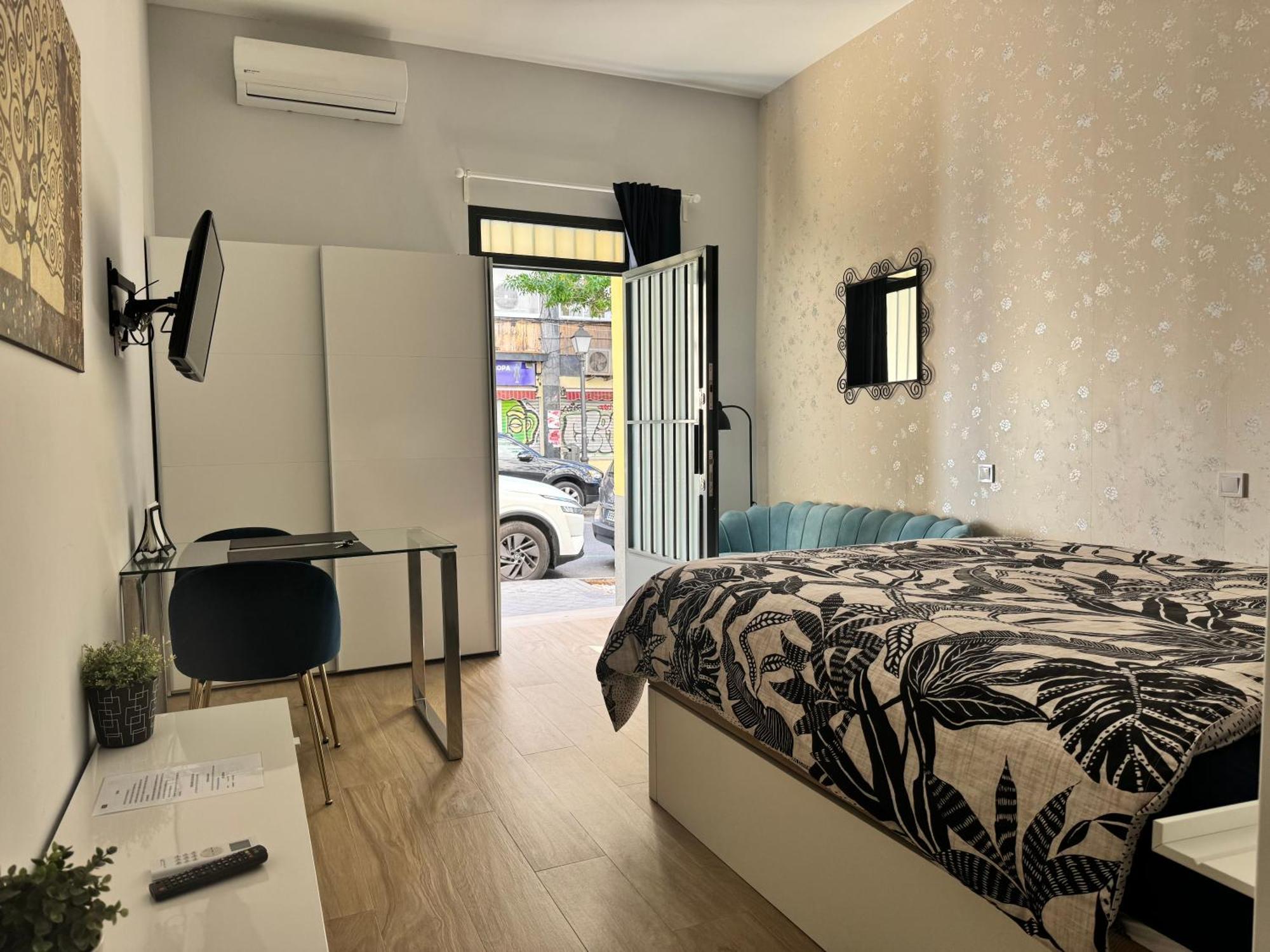 Apartamento En Embajadores Мадрид Экстерьер фото
